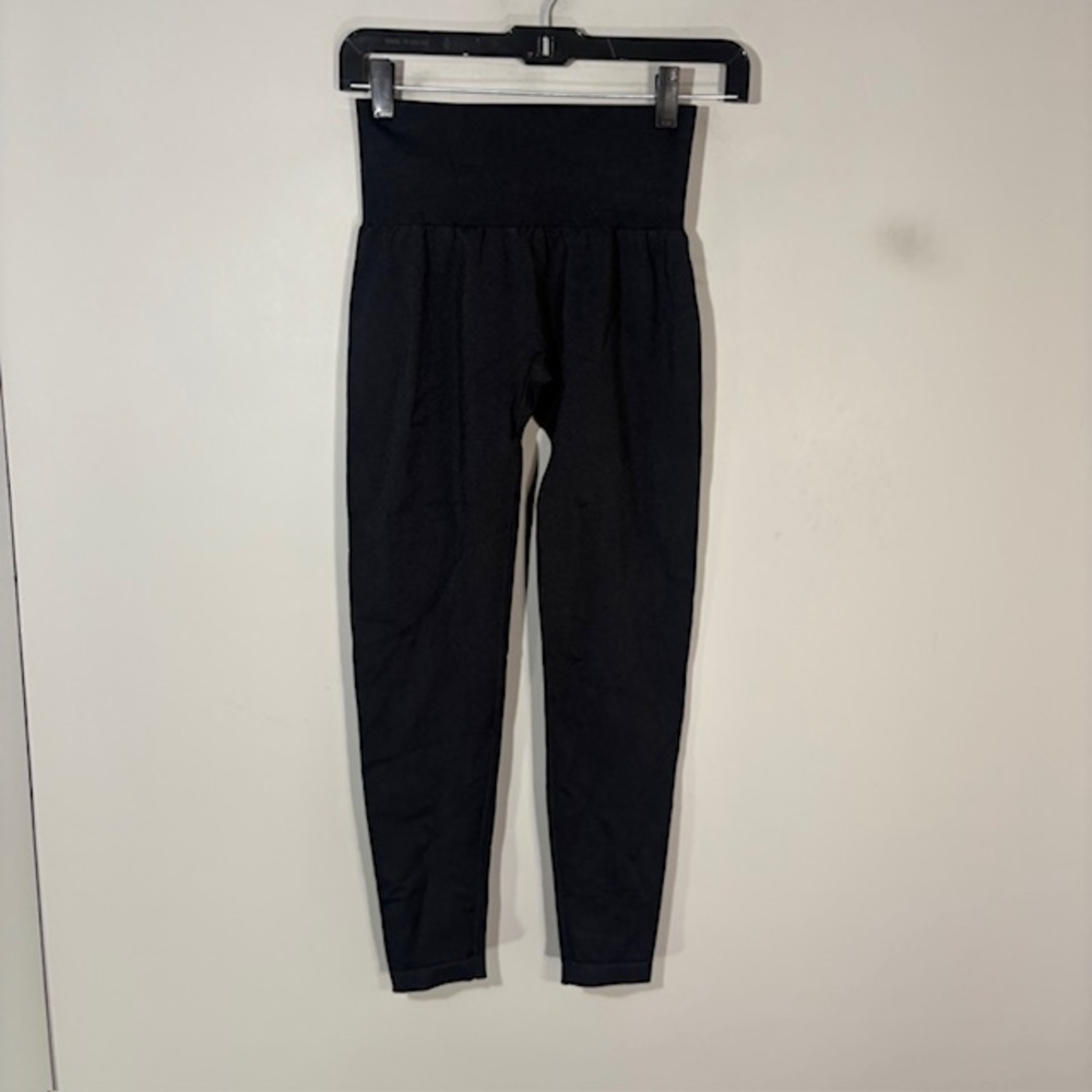 NVGTN Leggings Womens S Black High Rise Ankle Seamless Yoga Pants Gym Athletic
